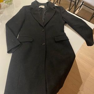 Babaton, Aritzia wool coat. Size Large. EUC.